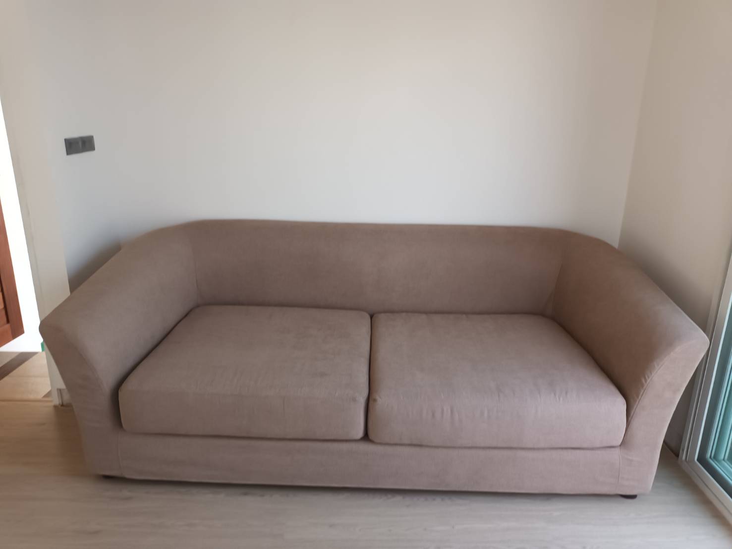 12 - https://อภิชาติเฟอร์นิเจอร์.com | อภิชาติเฟอร์นิเจอร์ บริการซ่อมโซฟาและหุ้มเบาะทุกชนิดครบวงจร โดยช่างฝีมือผู้ชำนาญ ใช้วัสดุคุณภาพ ราคากันเอง พร้อมรับประกันผลงาน และบริการรับ-ส่งฟรีถึงบ้านในกรุงเทพฯ และปริมณฑล